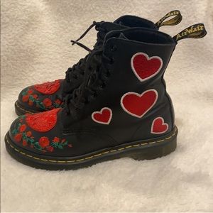 1460 Pascal Sequin Hearts Black Boot